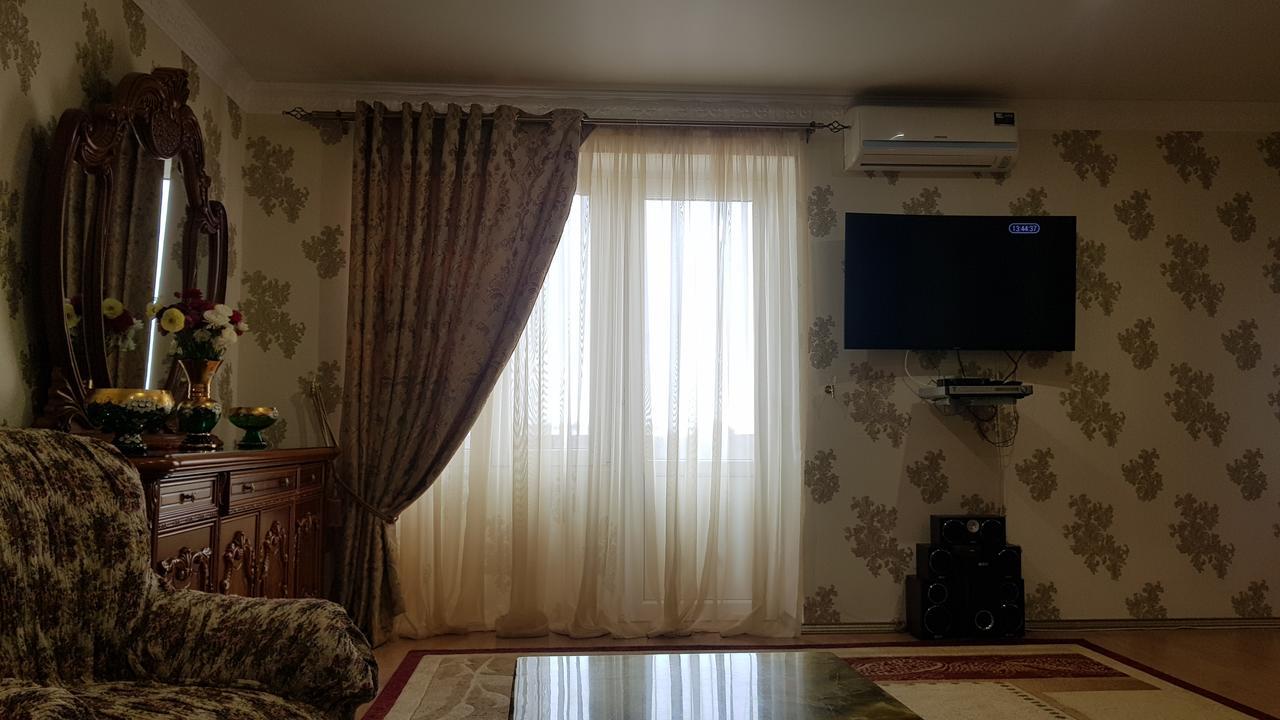 Люкс Апартаменты Центр Sohum Dış mekan fotoğraf